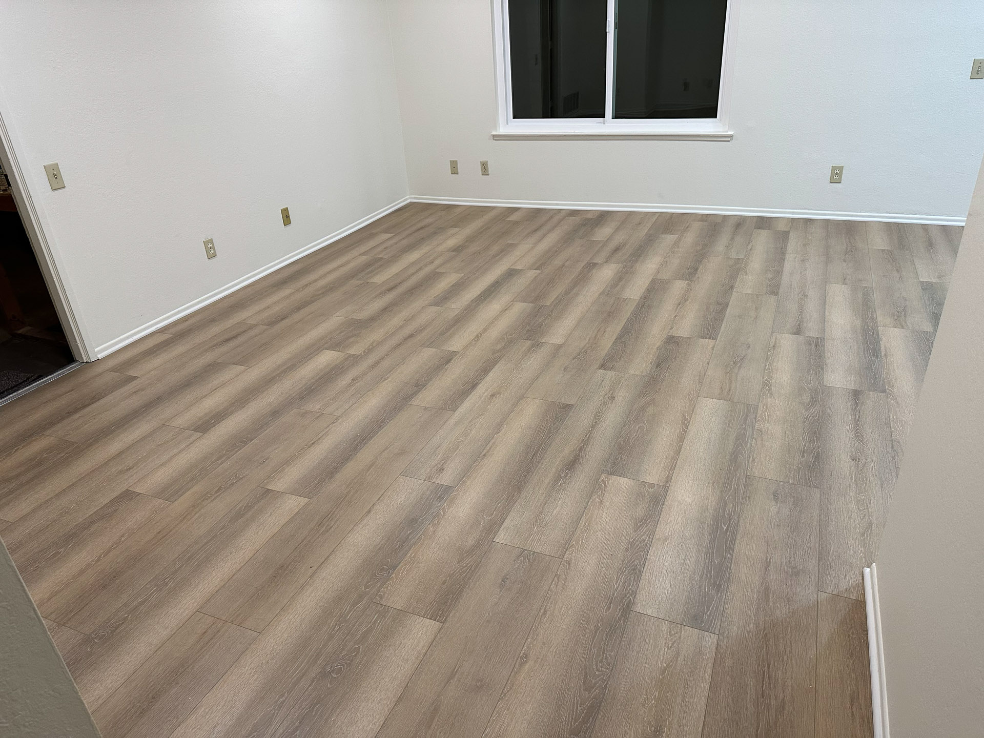 Luxury Vinyl Plank an Excellent Choice for Every Room - Saddleback