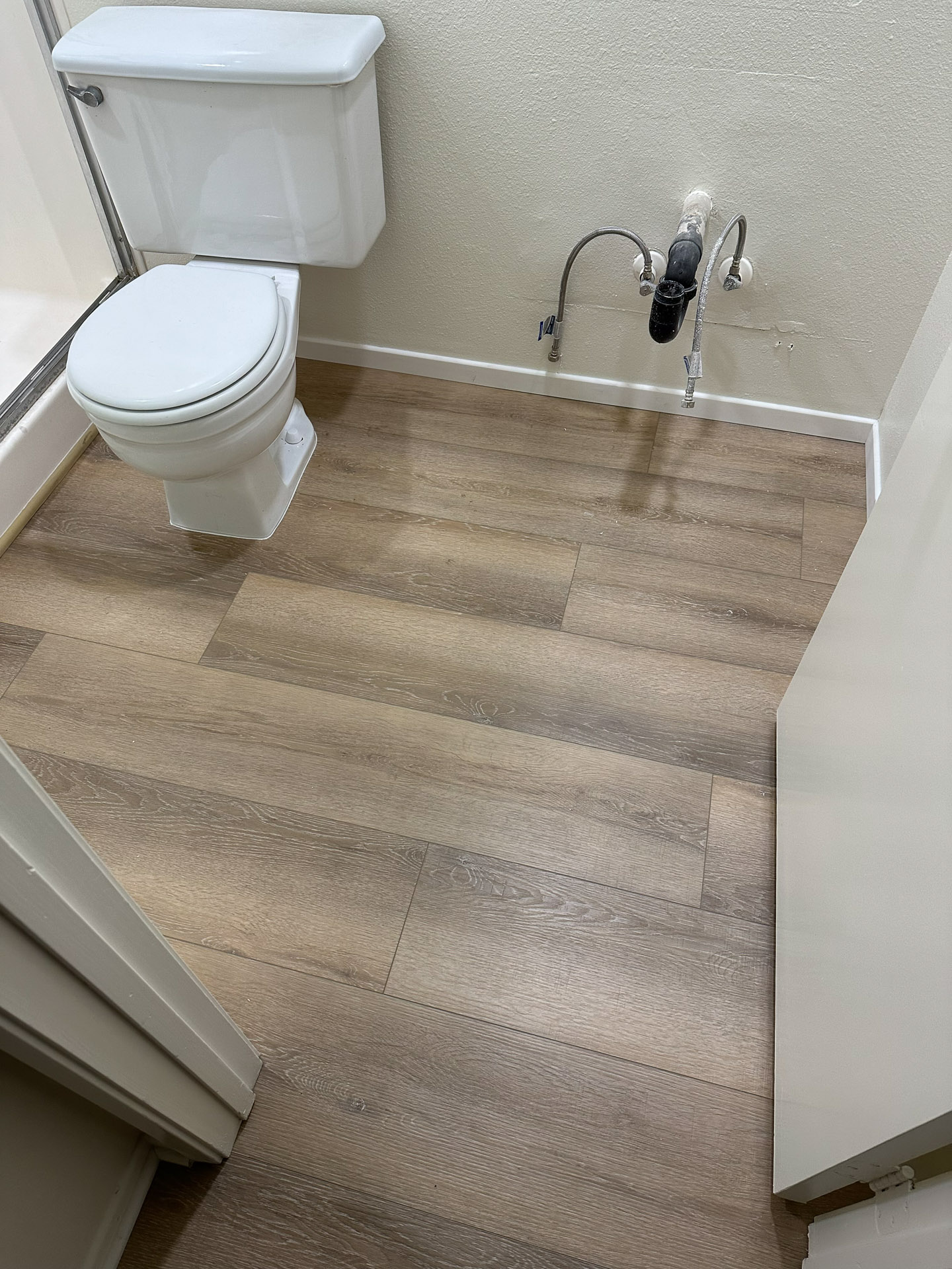 Luxury Vinyl Plank an Excellent Choice for Every Room - Saddleback