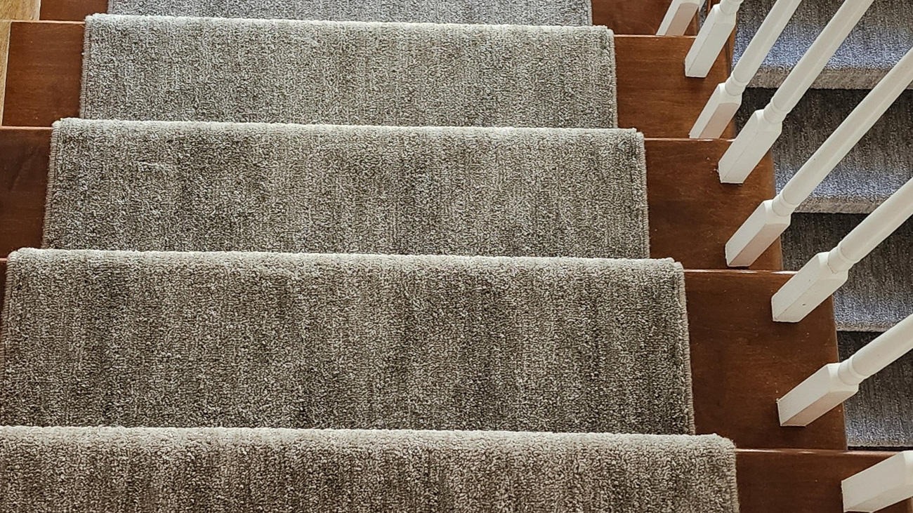 Carpet stair runner
